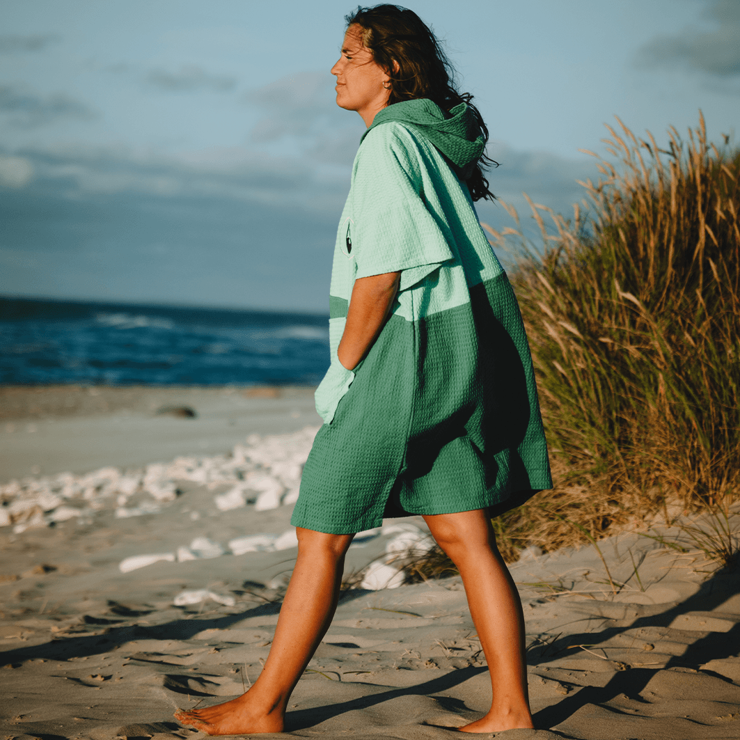 WAVE HAWAII Travel Poncho Breese Travel Ponchos WAVE HAWAII
